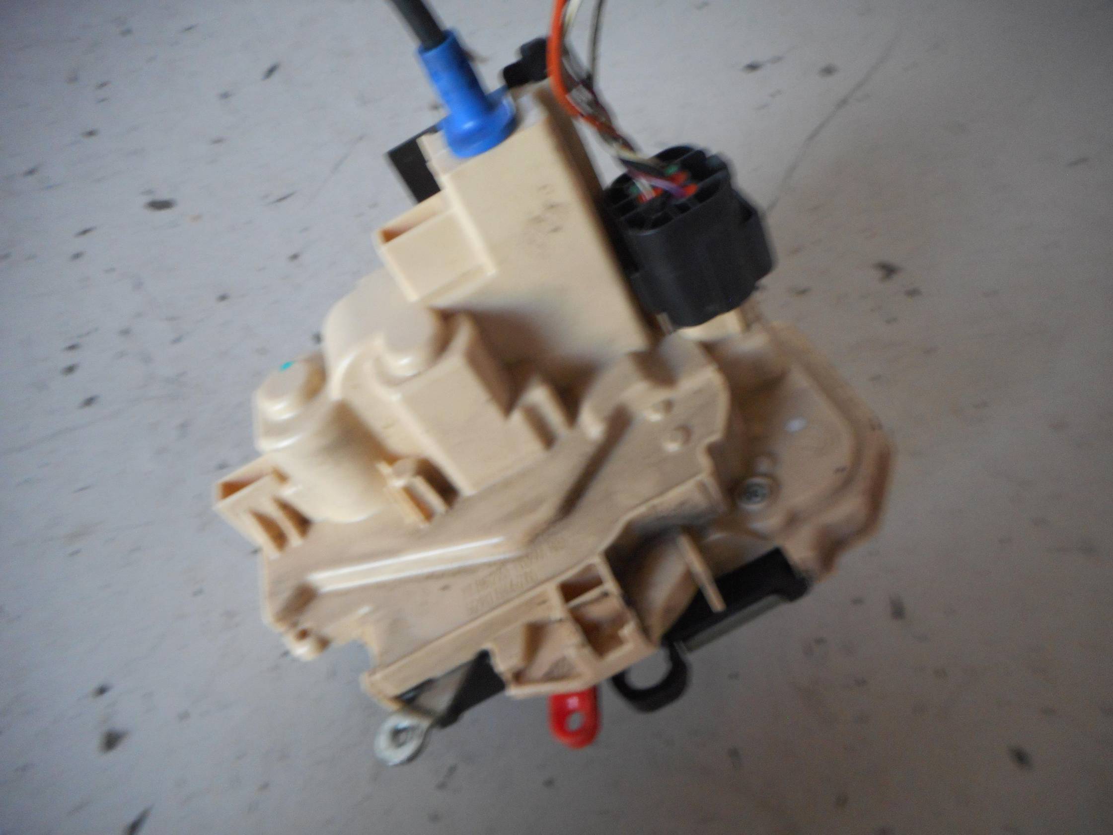 Serratura porta ant. sx.